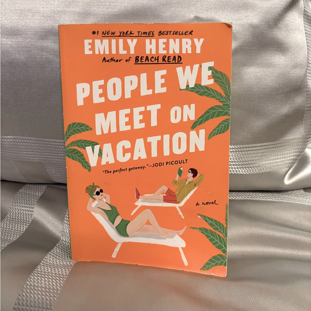 📚People We Meet on Vacation 📚
